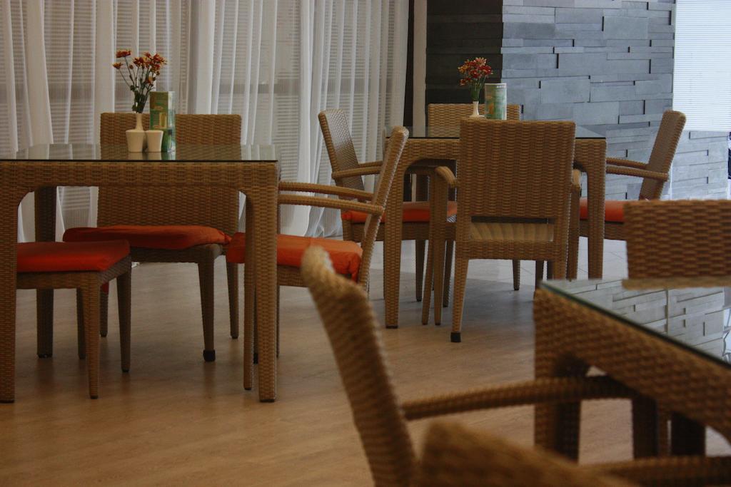 Отель 100 Sunset Boutique Кута Экстерьер фото