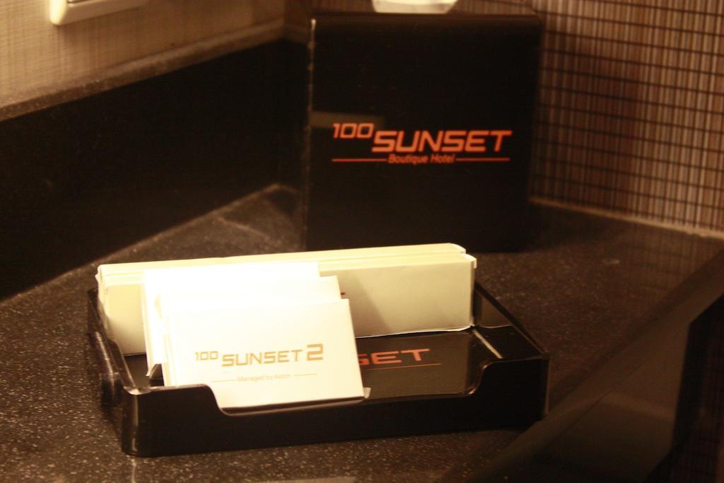 Отель 100 Sunset Boutique Кута Экстерьер фото