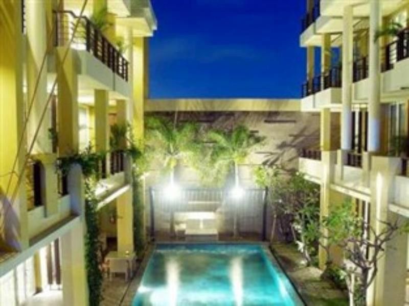Отель 100 Sunset Boutique Кута Экстерьер фото